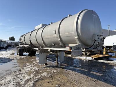 Dragon 8400 GALLON VAC TANK Vacuum Tank Trailer