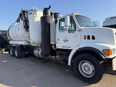 Ford LT8500 Tandem Axle Vacuum Truck - Caterpillar, 430HP, 10 Speed Manual