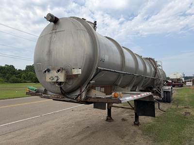 Fruehauf 5000 GAL Water Tank Trailer