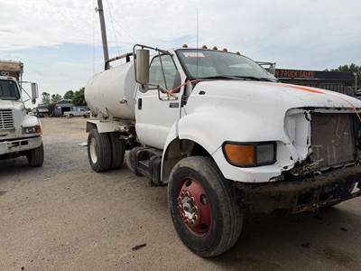 Ford F-650 2000 Gallon Water Truck - Cummins 220HP, 6 Speed Manual