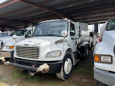Freightliner M2 106 2000 Gallon Water Truck - Cummins 240HP, Automatic