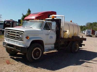 GMC TopKick C6500 Water Truck - Chevy
