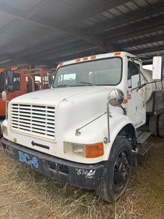 International 4700 2000 Gallon Water Truck - DT408 220HP, Automatic