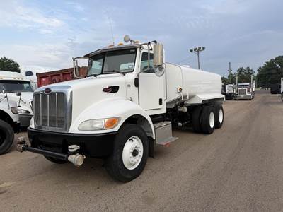Peterbilt 340 4000 Gallon Water Truck - Paccar 330HP, Automatic