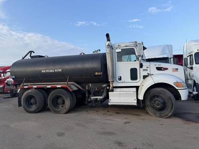 Peterbilt 348 3600 Gallon Water Truck - Paccar 330HP, Automatic