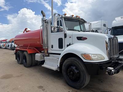 Peterbilt 348 3600 Gallon Water Truck - Paccar 330HP, Automatic