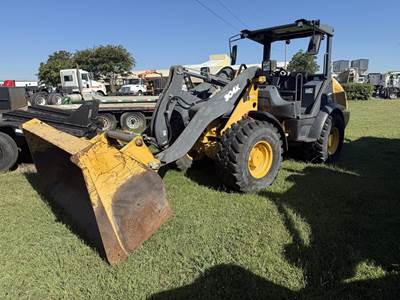John Deere 304K Wheel Loader