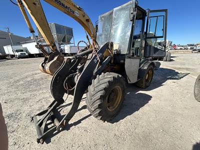 John Deere 324L Wheel Loader