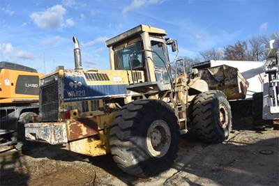 Komatsu WA420 Wheel Loader