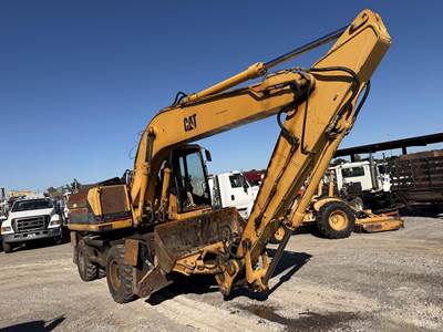 Caterpillar M318 Wheeled Excavator