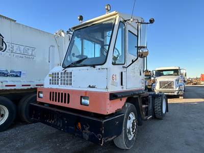 CARGOTEC 4X2 Yard Spotter Truck - Cummins, 220HP, Automatic