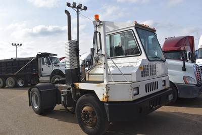 Kalmar OTTAWA 50 Yard Spotter Truck - Cummins, Automatic