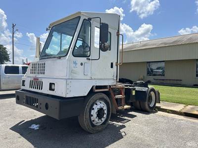 Kalmar OTTAWA 50 Yard Spotter Truck - Caterpillar, 240HP, Automatic
