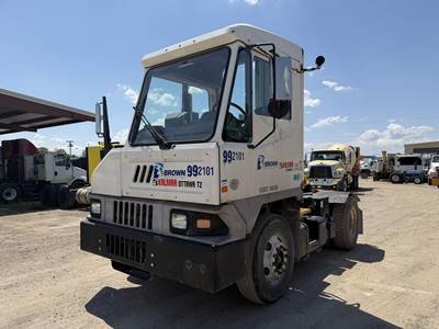 Ottawa T2 Yard Spotter Truck - Cummins, 200HP, Automatic