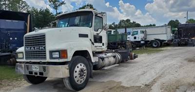 Mack CH613 Air Tank