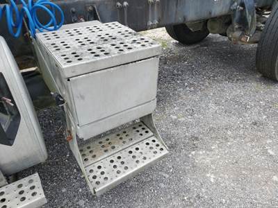 Freightliner FL112 Battery Box