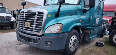Freightliner Cascadia 125 Front Bumper