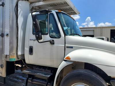 International DuraStar 4300 Door