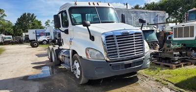 Detroit DD15 Engine Control Module (ECM) for a 2016 Freightliner Cascadia 125