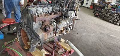 Cummins 5.9L Engine for a 1995 Ford