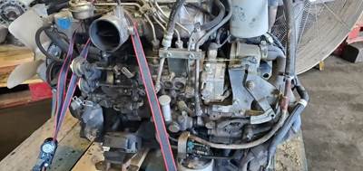 Isuzu 4HE1 Fuel Gear Pump for a 2001 Isuzu NPR