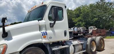 Freightliner Cascadia 125 Fuel Tank