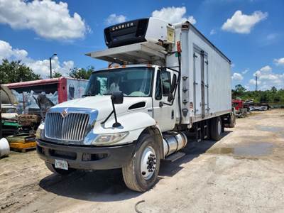 International DuraStar 4300 Hood