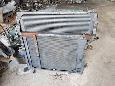 International 4400 Radiator