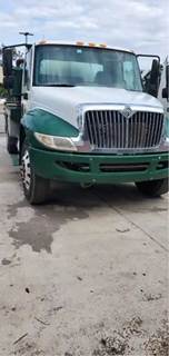 International 4300 Salvage Truck