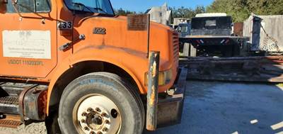 International 4700 Salvage Truck
