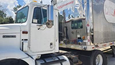 International 9100 Salvage Truck