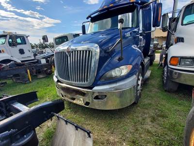 International ProStar Salvage Truck