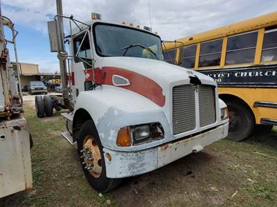 Kenworth T300 Salvage Truck