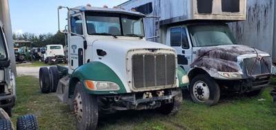 Peterbilt 335 Salvage Truck