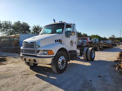 Sterling M7500 Salvage Truck