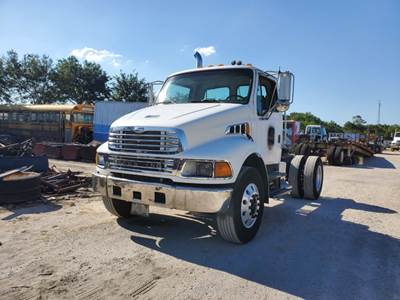 Allison MD3060 Transmission for a 2003 Sterling M7500 ACTERRA