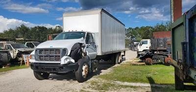 Eaton-Fuller FS5205A Transmission for a 2000 Ford F-650