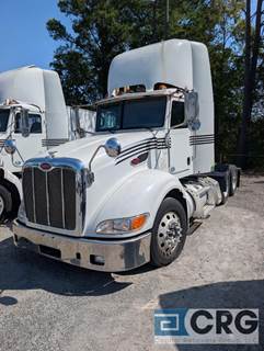 2014 Peterbilt 386 T/A Day Cab