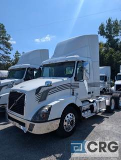 2018 Volvo VNL T/A Day Cab Truck