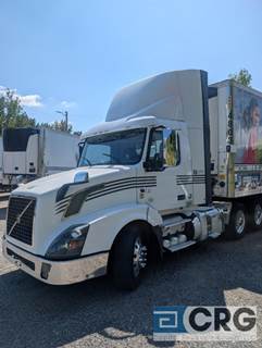 2018 Volvo VNL T/A Day Cab Truck