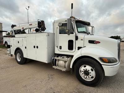 2017 Peterbilt 337 Mechanic / Service Truck