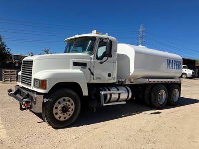 2019 Mack Pinnacle CHU613 Water Truck
