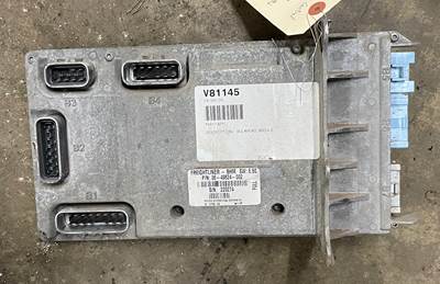 #2083 2005 Freightliner 06-49824-002 Body Control Module