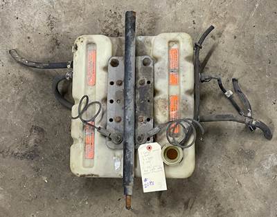 #2093 1995 Ford L8000 Coolant Reservoir