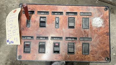 #2016 1993 International 9370 Dash Panel/Control Switch Panel