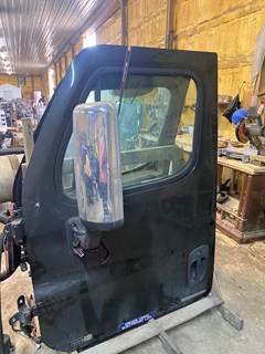 #1208 2011 Freightliner Cascadia 125 Door