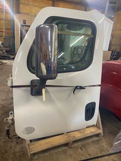 #893 2012 Freightliner Cascadia Door (driver)