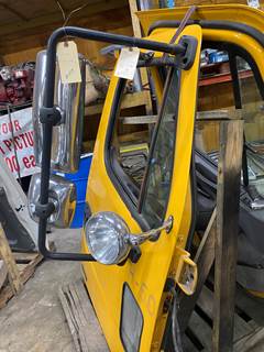 #1025 2010 Freightliner M2 Door (passenger)