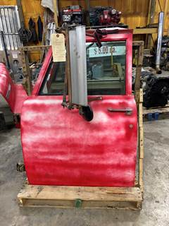 #189 1976 International 2050A Door