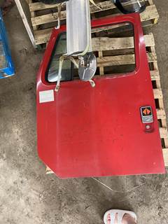 #594 1987 International 2674 Door